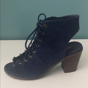 SEXY & CLASSY BRECKELLES ANKLE BOOTIE